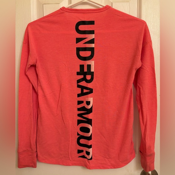 Under armour long sleeve t-shirt girls size medium - Picture 3 of 3
